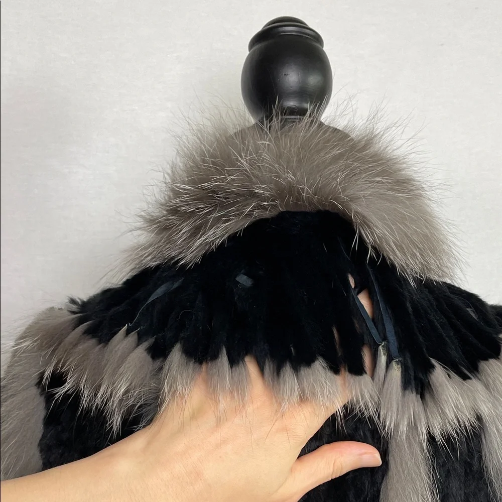 Real genuine knit Fur Trimmed Vest - Picture 12 of 17